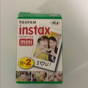 Instax mini film (polaroid)